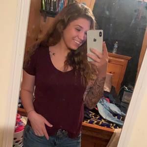 Meet your Posher, Alyssa